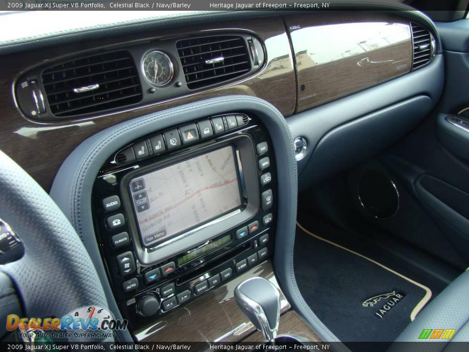 2009 Jaguar XJ Super V8 Portfolio Celestial Black / Navy/Barley Photo #15