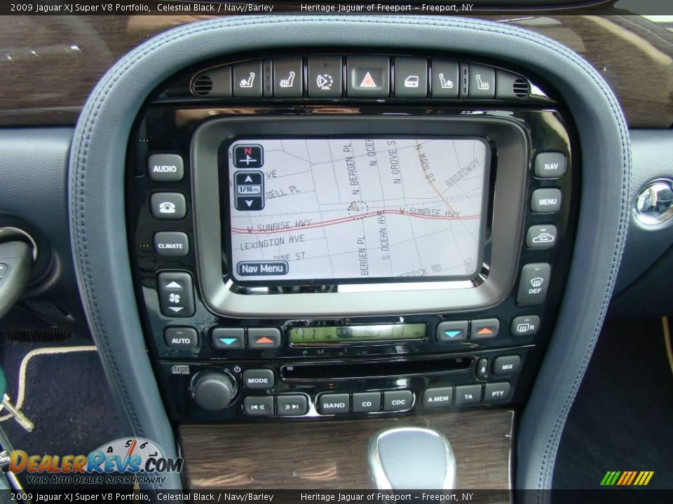 2009 Jaguar XJ Super V8 Portfolio Celestial Black / Navy/Barley Photo #16