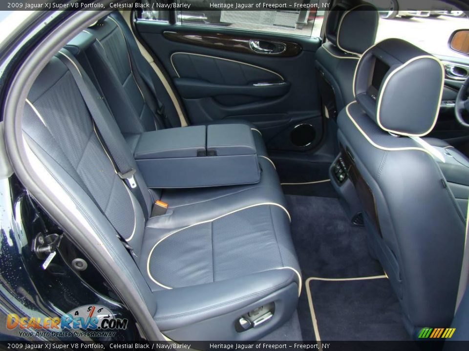 2009 Jaguar XJ Super V8 Portfolio Celestial Black / Navy/Barley Photo #25