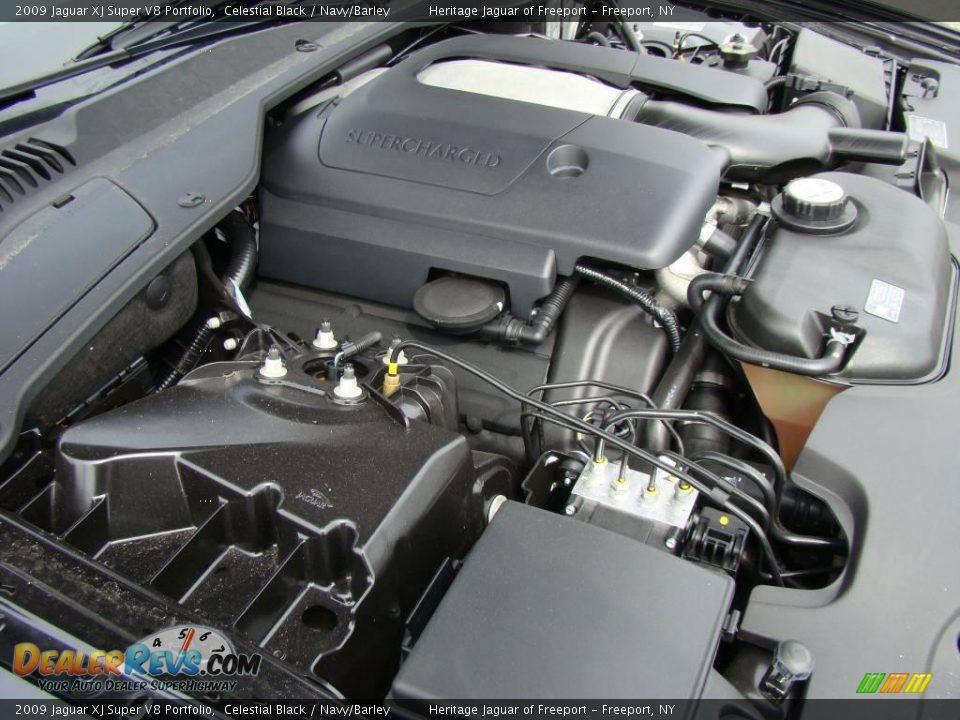 2009 Jaguar XJ Super V8 Portfolio Celestial Black / Navy/Barley Photo #29