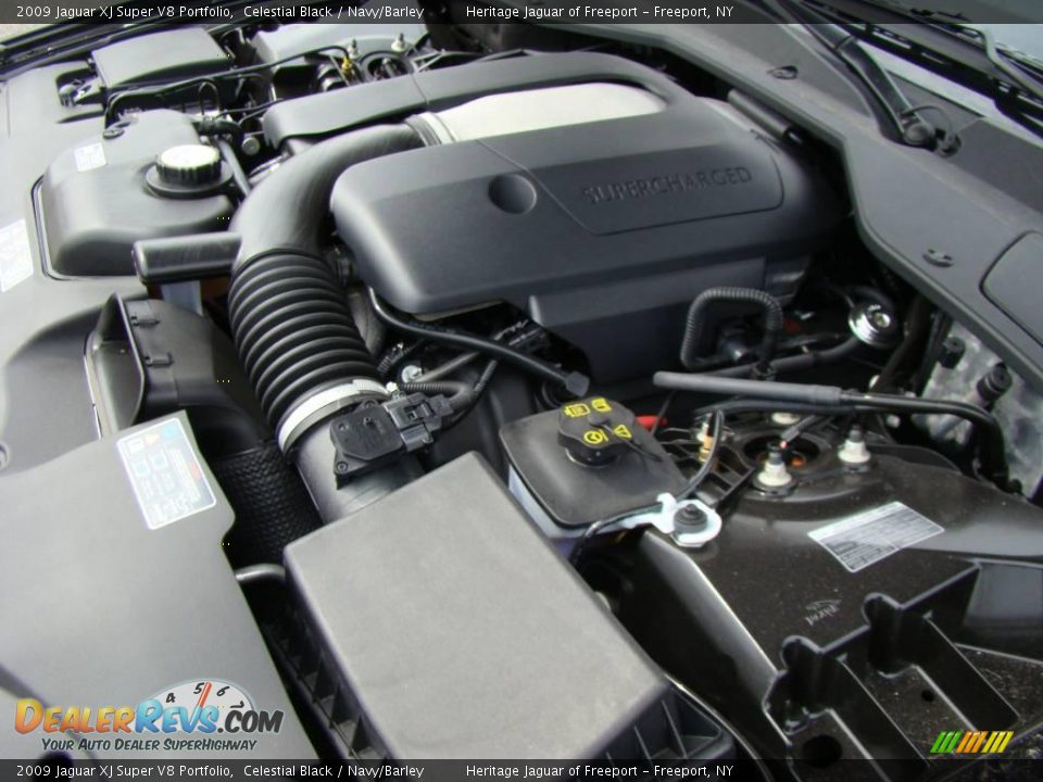 2009 Jaguar XJ Super V8 Portfolio Celestial Black / Navy/Barley Photo #30