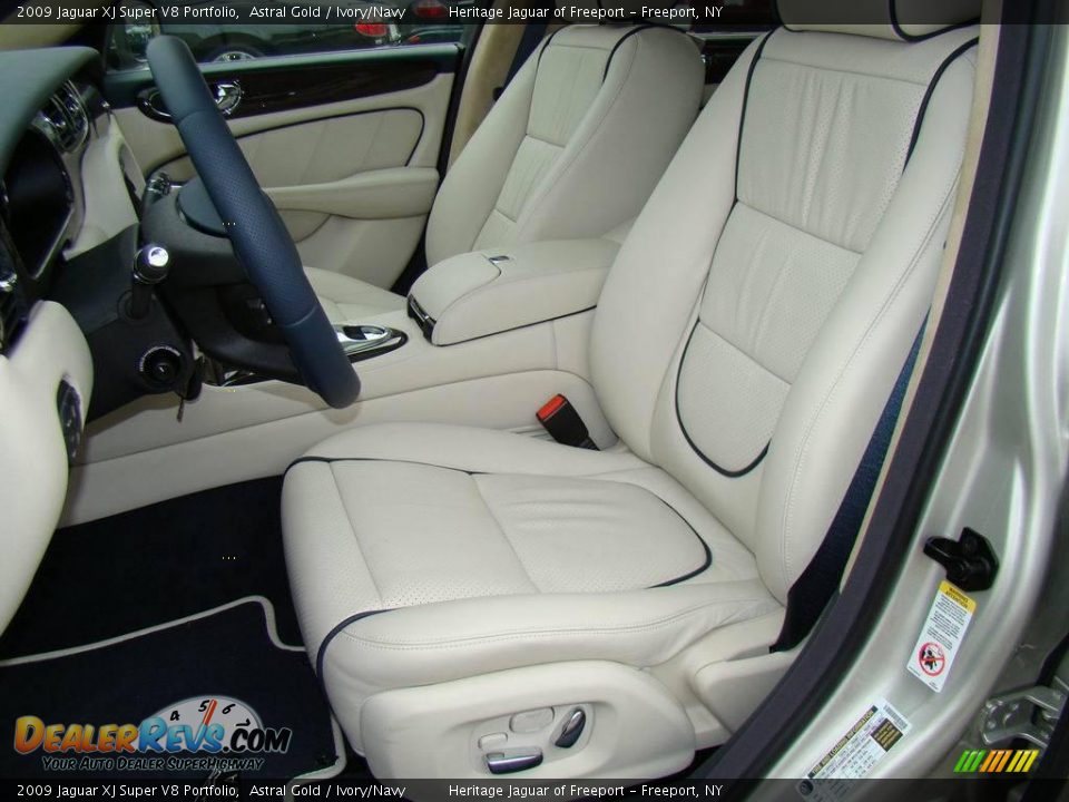 2009 Jaguar XJ Super V8 Portfolio Astral Gold / Ivory/Navy Photo #14