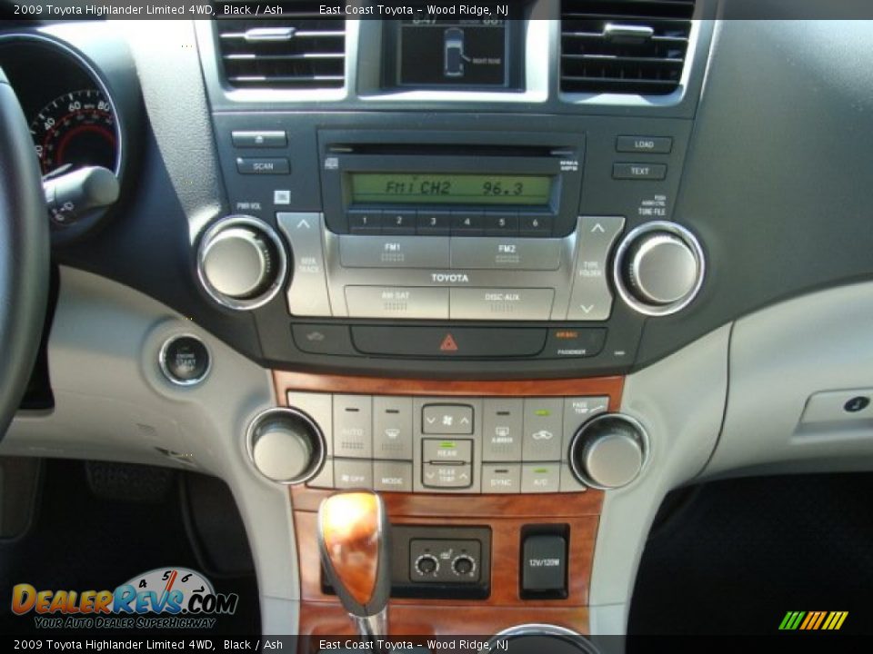 2009 Toyota Highlander Limited 4WD Black / Ash Photo #11