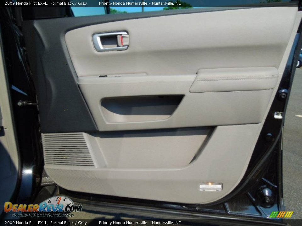 2009 Honda Pilot EX-L Formal Black / Gray Photo #24