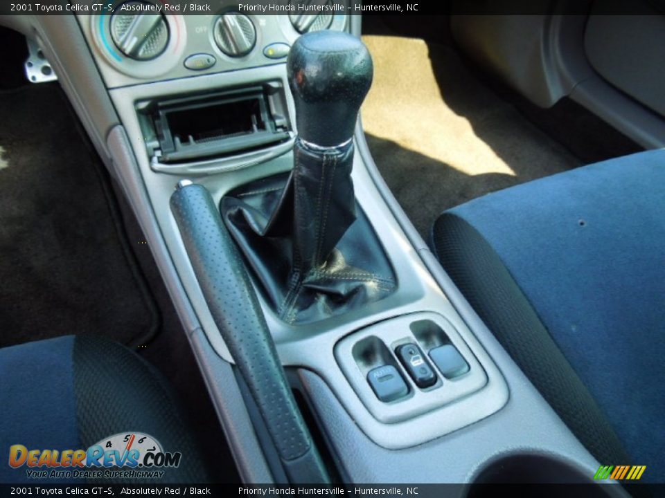 2001 Toyota Celica GT-S Shifter Photo #16
