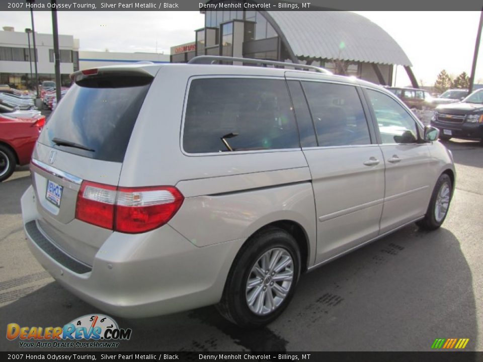 2007 Honda Odyssey Touring Silver Pearl Metallic / Black Photo #7