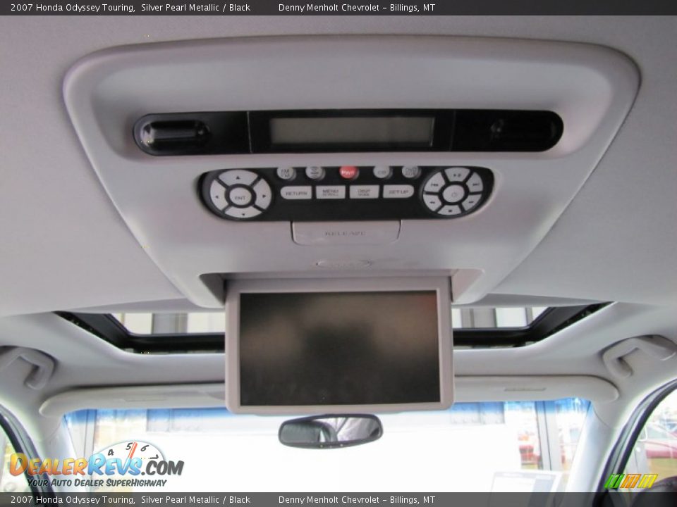 2007 Honda Odyssey Touring Silver Pearl Metallic / Black Photo #27