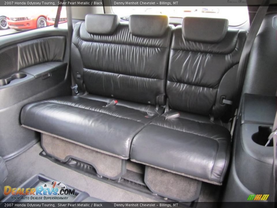 2007 Honda Odyssey Touring Silver Pearl Metallic / Black Photo #32