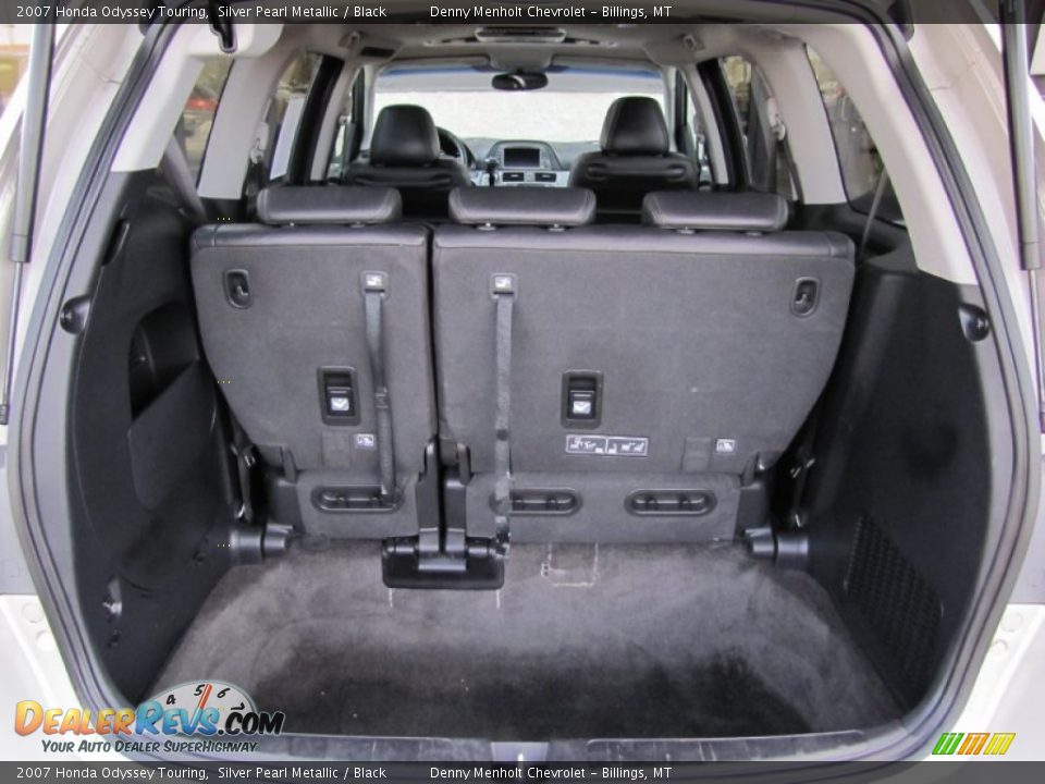 2007 Honda Odyssey Touring Silver Pearl Metallic / Black Photo #35