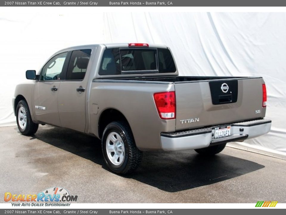 2007 Nissan Titan XE Crew Cab Granite / Steel Gray Photo #2