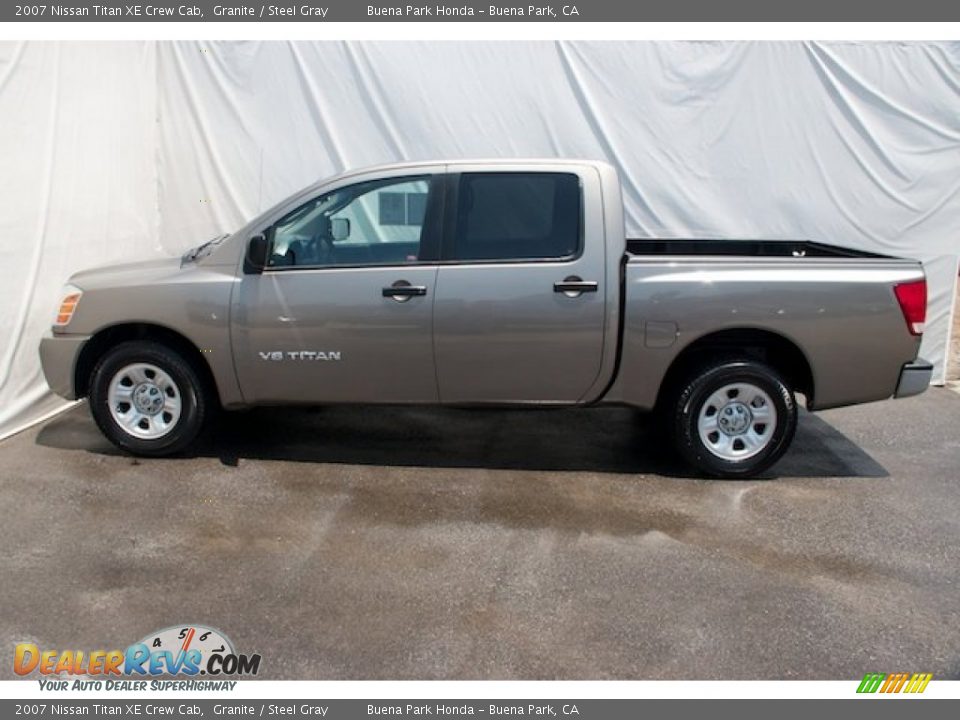 2007 Nissan Titan XE Crew Cab Granite / Steel Gray Photo #8