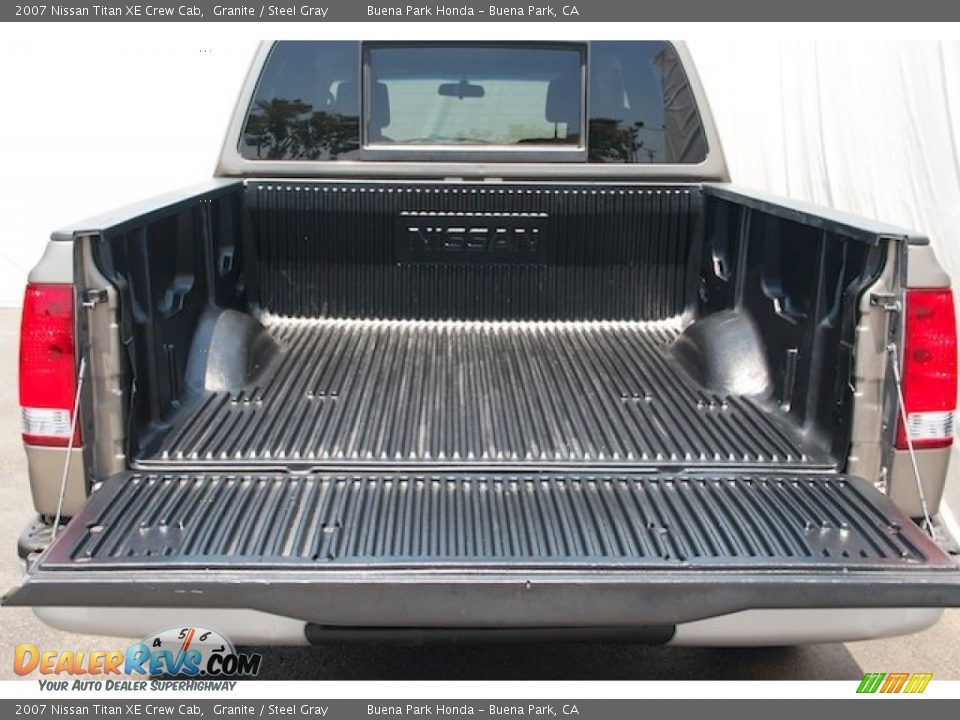 2007 Nissan Titan XE Crew Cab Granite / Steel Gray Photo #10
