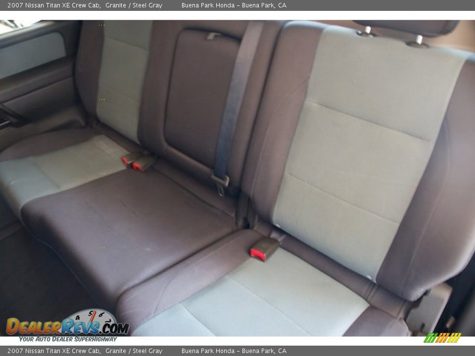 2007 Nissan Titan XE Crew Cab Granite / Steel Gray Photo #17
