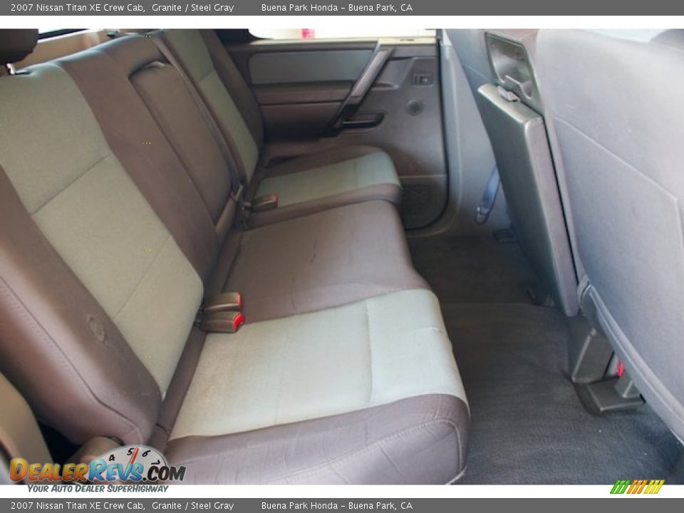 2007 Nissan Titan XE Crew Cab Granite / Steel Gray Photo #18