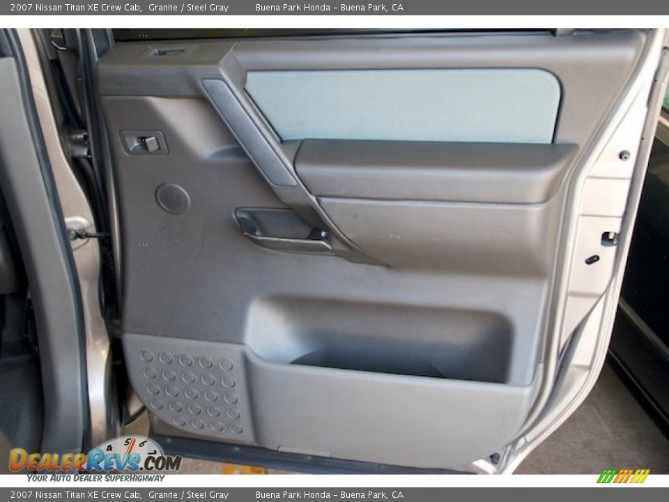 2007 Nissan Titan XE Crew Cab Granite / Steel Gray Photo #27
