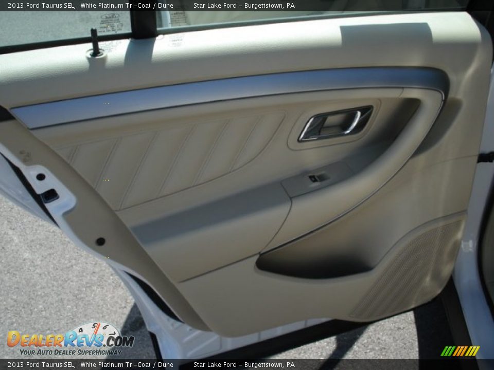 2013 Ford Taurus SEL White Platinum Tri-Coat / Dune Photo #17
