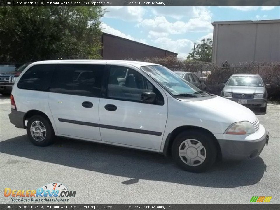 2002 Ford Windstar LX Vibrant White / Medium Graphite Grey Photo #2