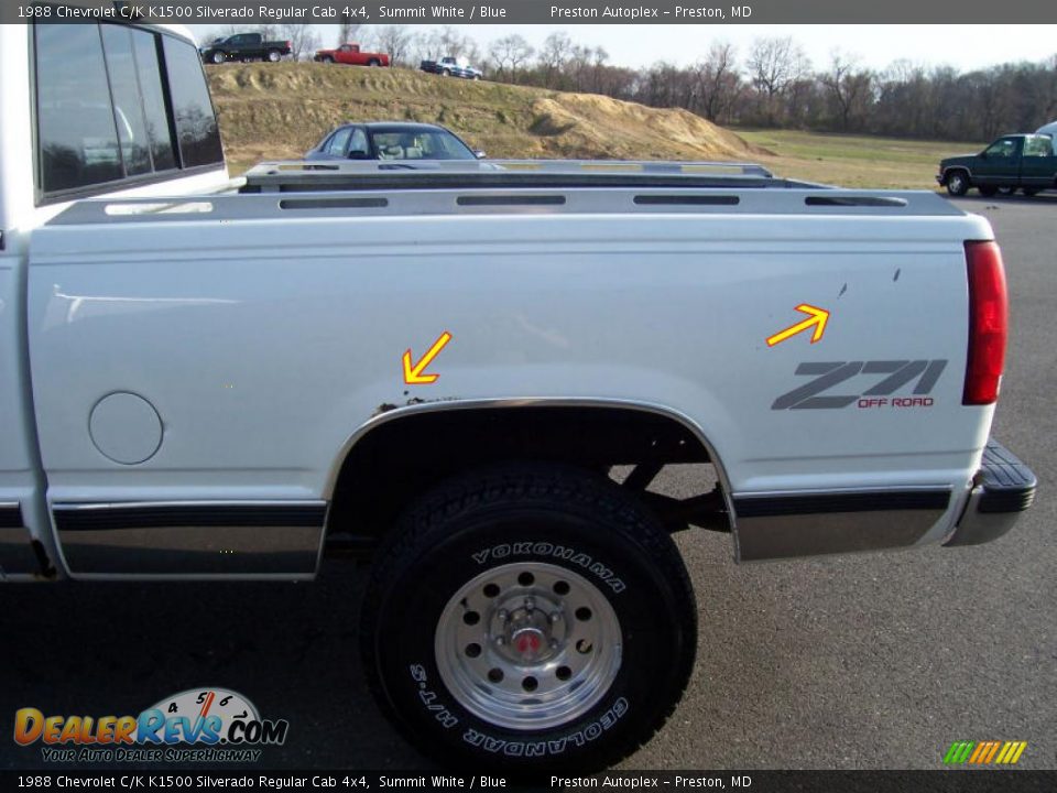 1988 Chevrolet C/K K1500 Silverado Regular Cab 4x4 Summit White / Blue Photo #10