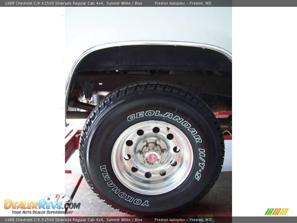 1988 Chevrolet C/K K1500 Silverado Regular Cab 4x4 Summit White / Blue Photo #15