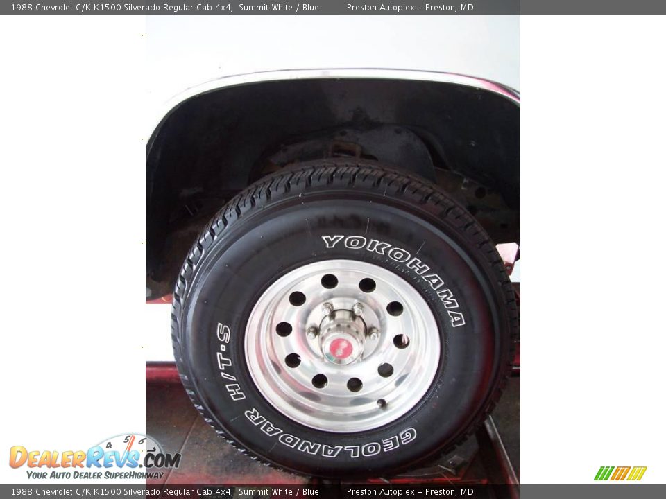 1988 Chevrolet C/K K1500 Silverado Regular Cab 4x4 Summit White / Blue Photo #16