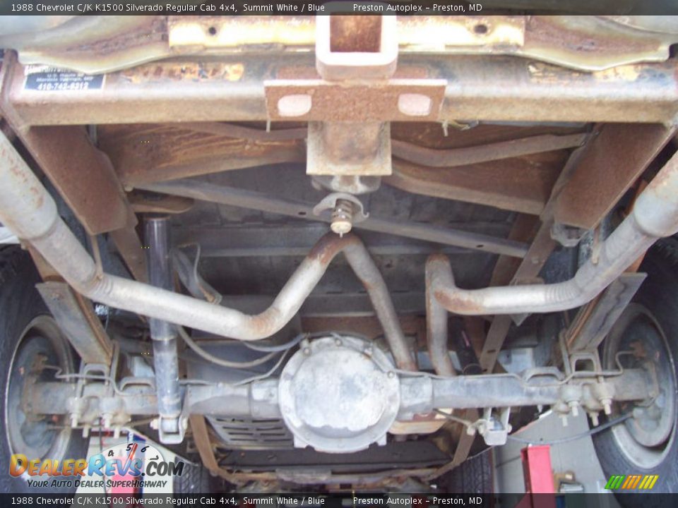 1988 Chevrolet C/K K1500 Silverado Regular Cab 4x4 Summit White / Blue Photo #32