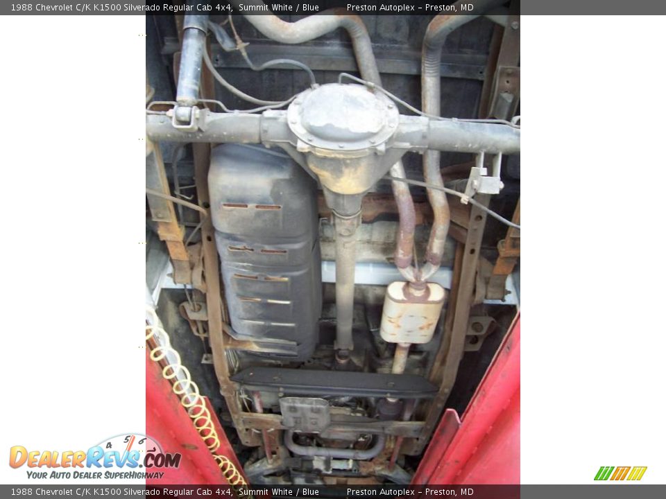 1988 Chevrolet C/K K1500 Silverado Regular Cab 4x4 Summit White / Blue Photo #36