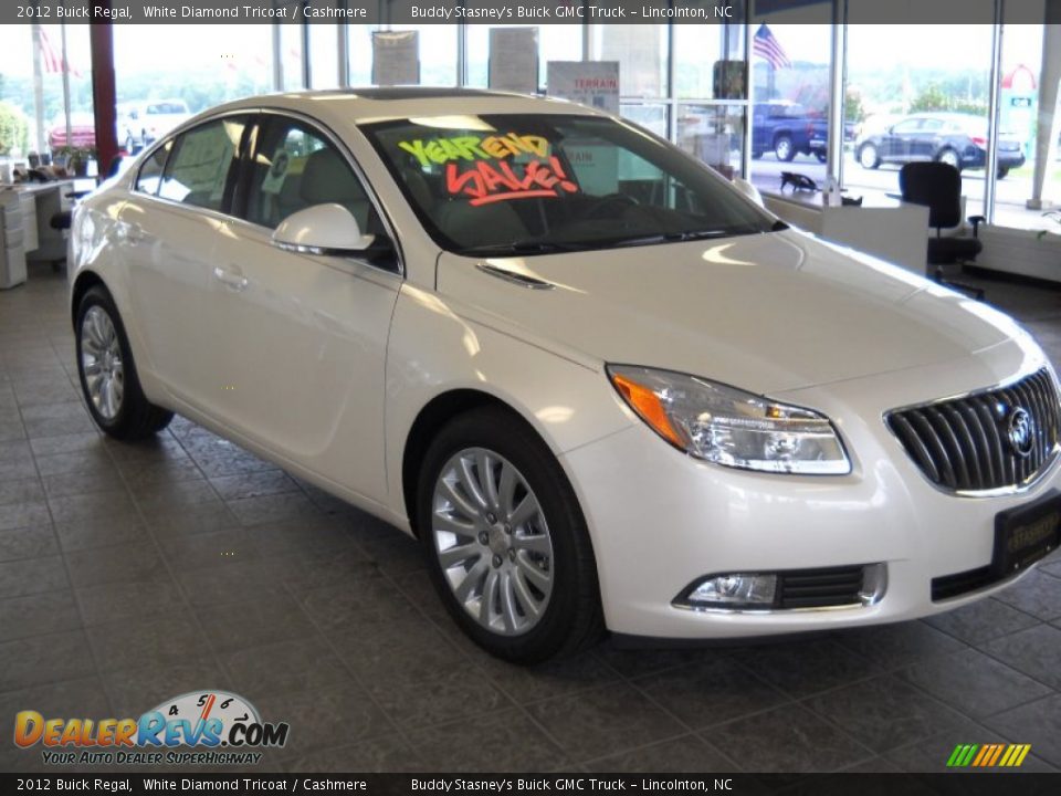 2012 Buick Regal White Diamond Tricoat / Cashmere Photo #2