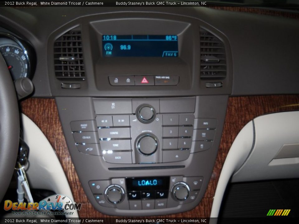 2012 Buick Regal White Diamond Tricoat / Cashmere Photo #14