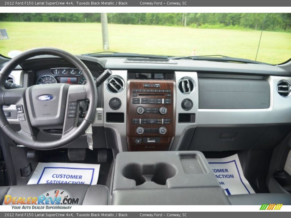 Dashboard of 2012 Ford F150 Lariat SuperCrew 4x4 Photo #15