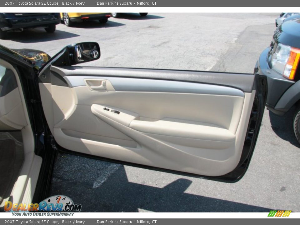 2007 Toyota Solara SE Coupe Black / Ivory Photo #21