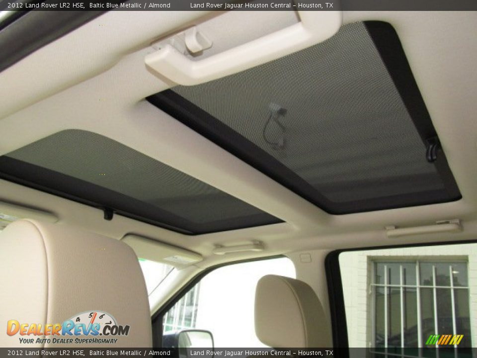 Sunroof of 2012 Land Rover LR2 HSE Photo #11