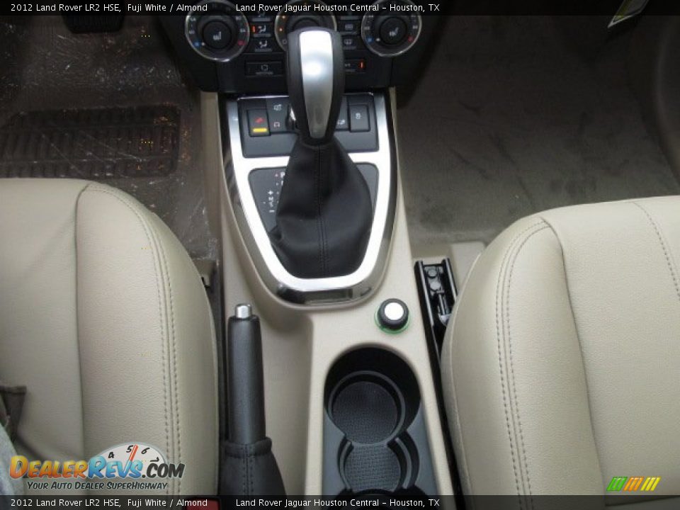 2012 Land Rover LR2 HSE Shifter Photo #14