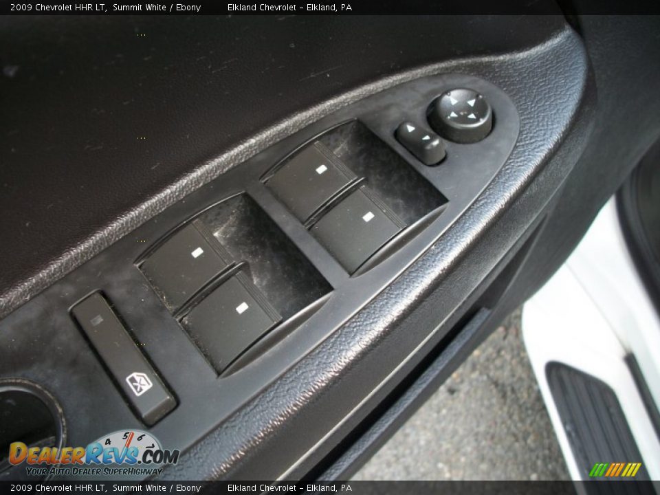 2009 Chevrolet HHR LT Summit White / Ebony Photo #24
