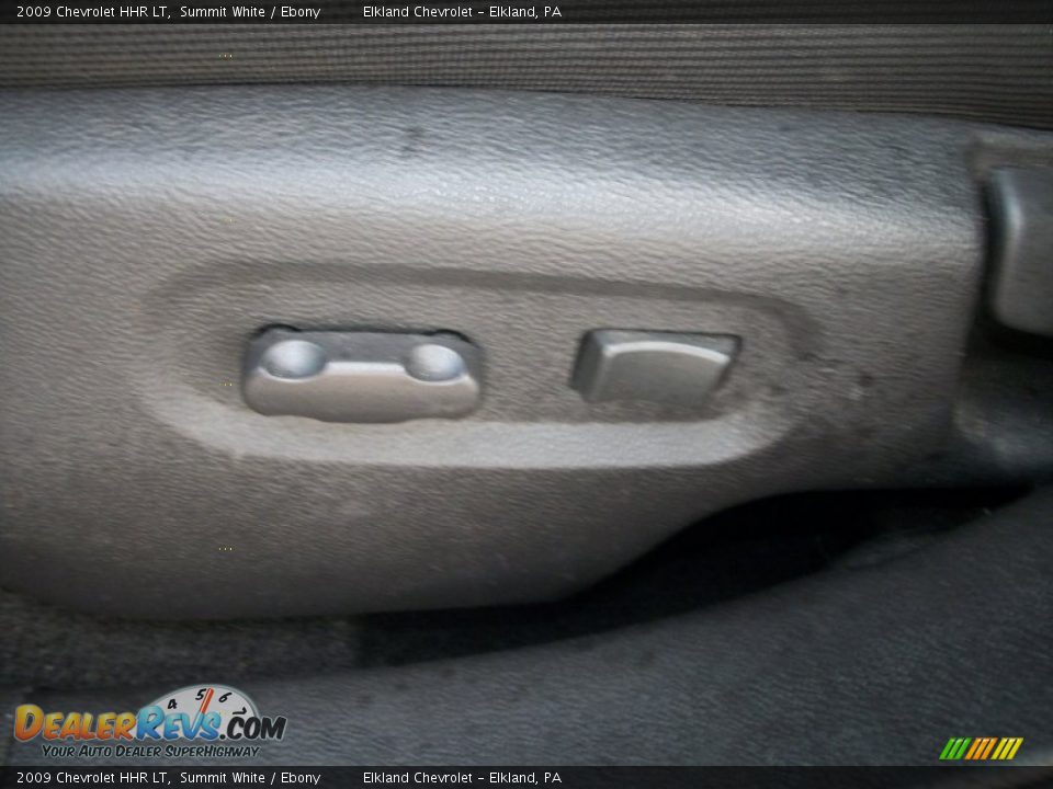 2009 Chevrolet HHR LT Summit White / Ebony Photo #27