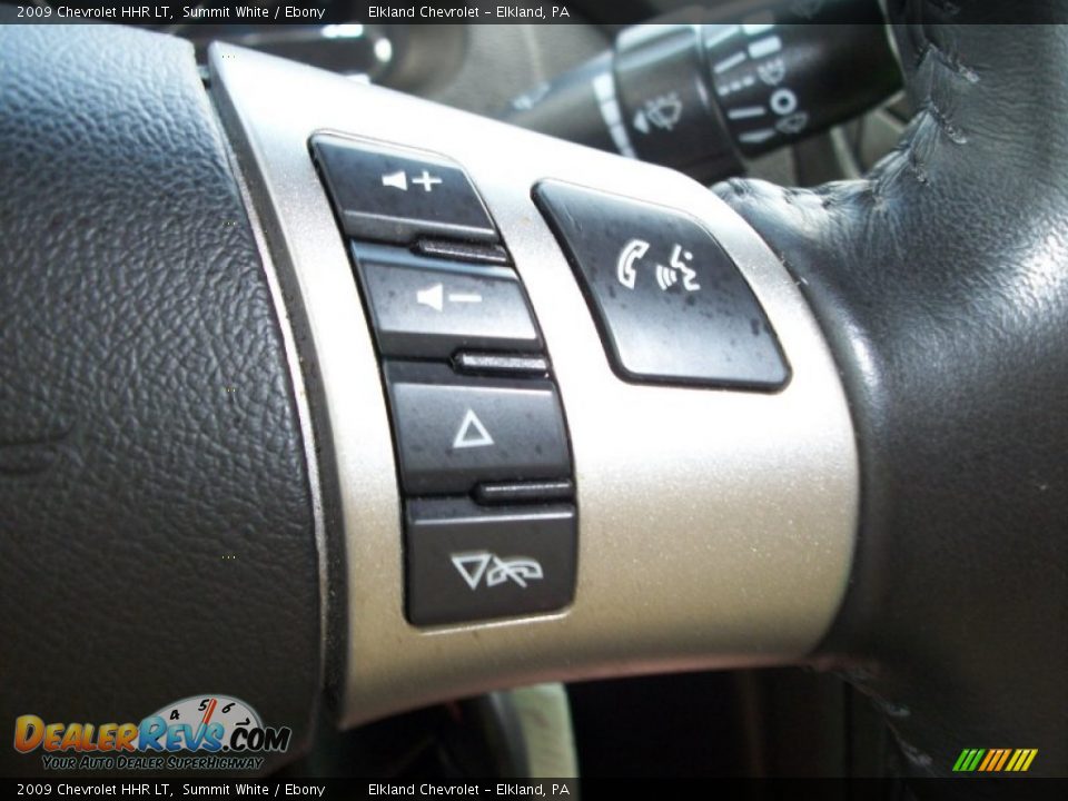 2009 Chevrolet HHR LT Summit White / Ebony Photo #35