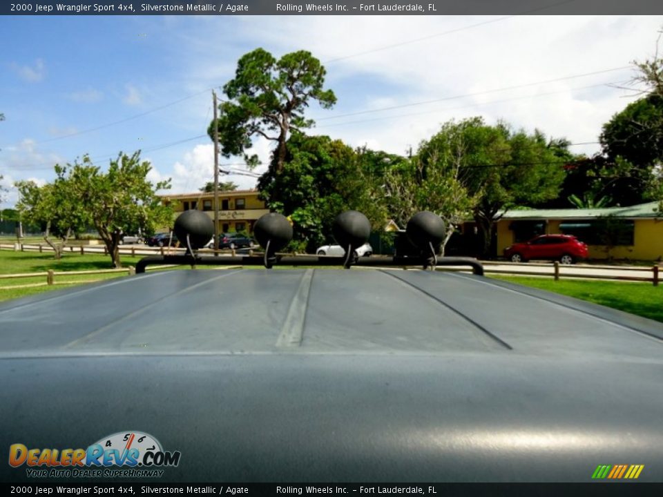 2000 Jeep Wrangler Sport 4x4 Silverstone Metallic / Agate Photo #29