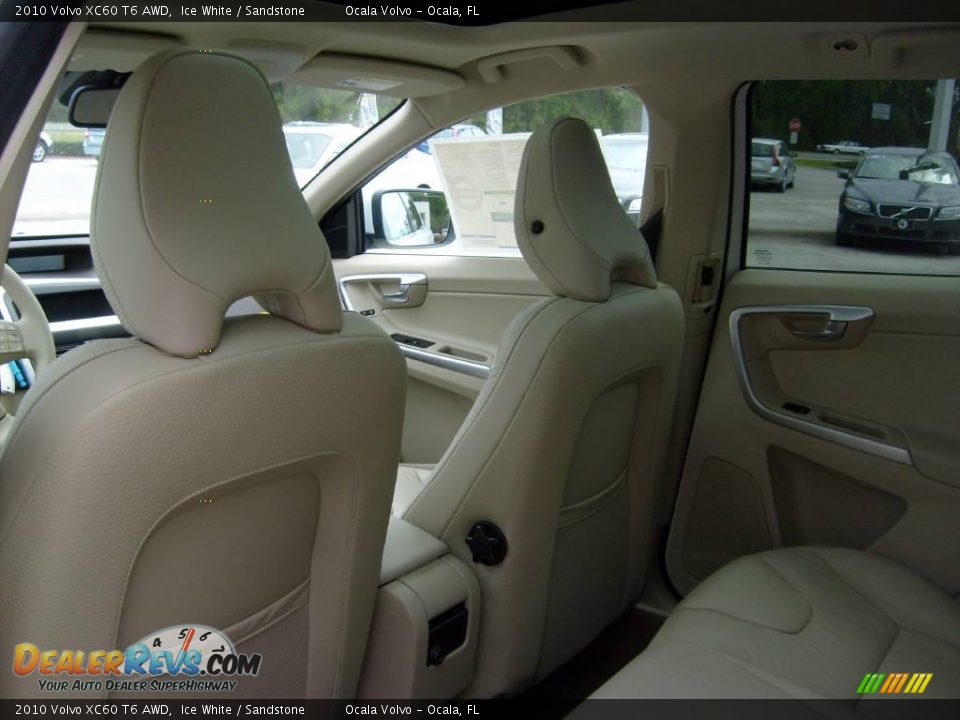 2010 Volvo XC60 T6 AWD Ice White / Sandstone Photo #18