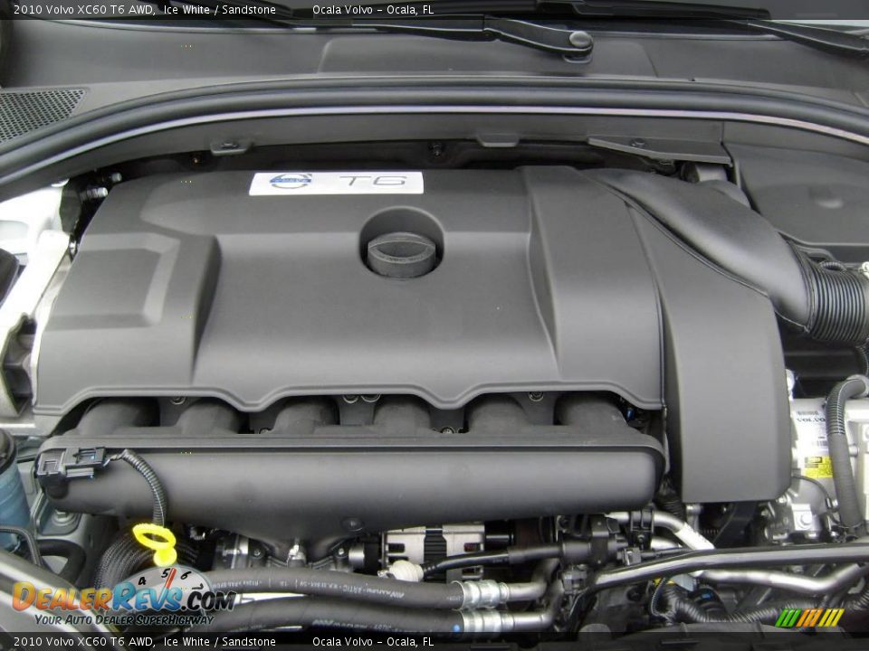 2010 Volvo XC60 T6 AWD Ice White / Sandstone Photo #25