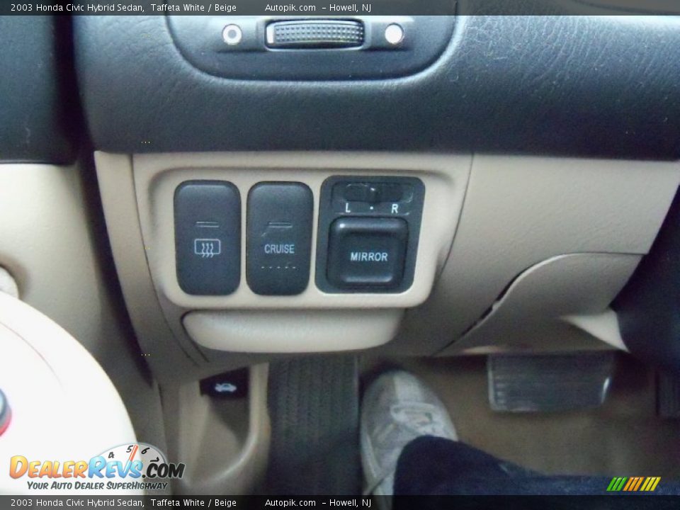2003 Honda Civic Hybrid Sedan Taffeta White / Beige Photo #15