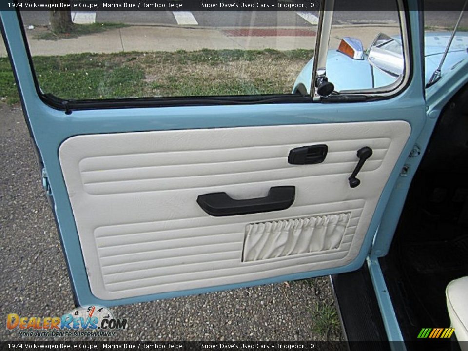 Door Panel of 1974 Volkswagen Beetle Coupe Photo #13