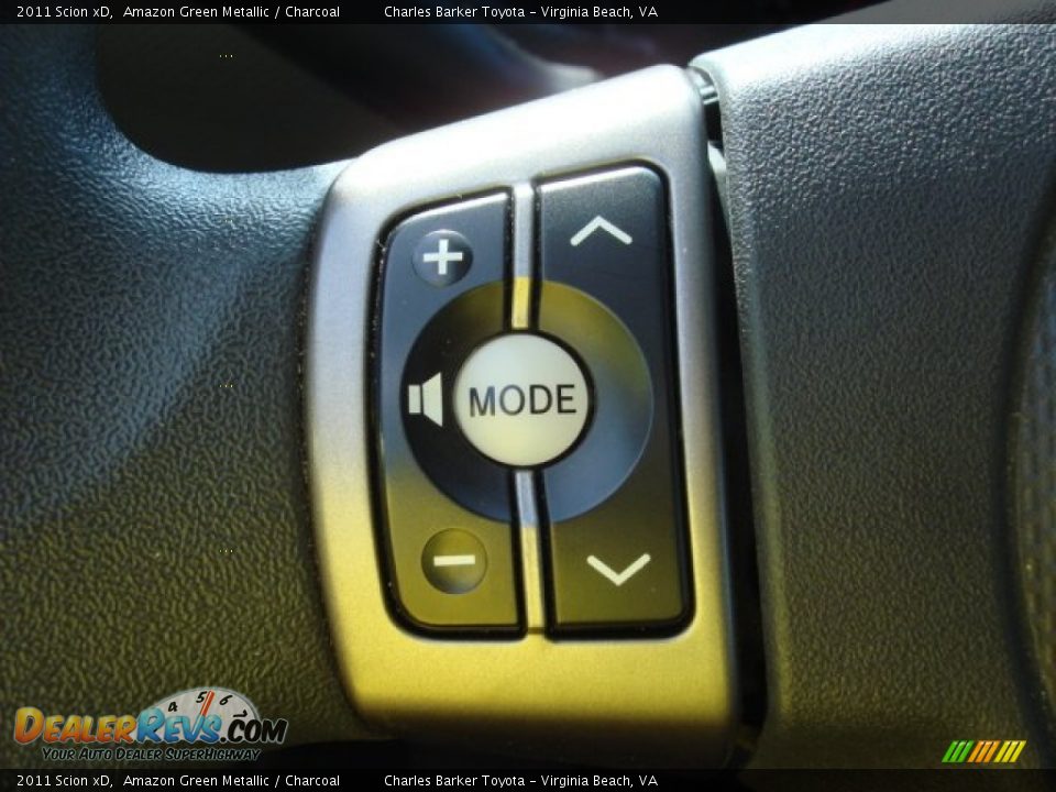 Controls of 2011 Scion xD  Photo #16