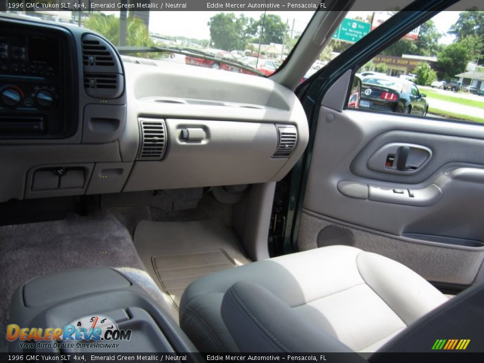 1996 GMC Yukon SLT 4x4 Emerald Green Metallic / Neutral Photo #34