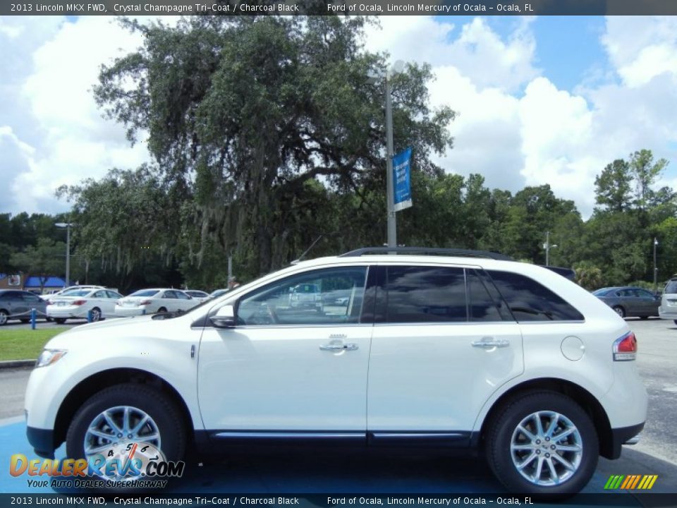 2013 Lincoln MKX FWD Crystal Champagne Tri-Coat / Charcoal Black Photo #2