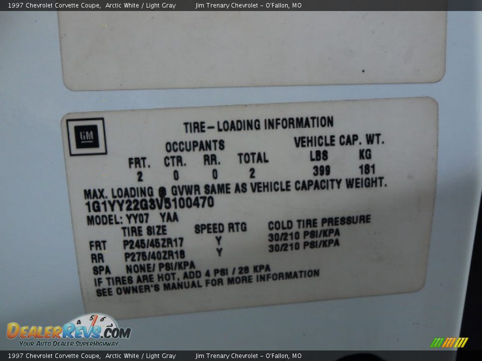 1997 Chevrolet Corvette Coupe Arctic White / Light Gray Photo #17