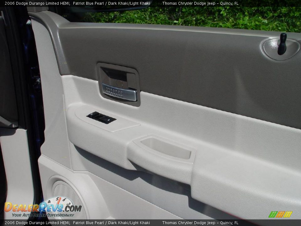 2006 Dodge Durango Limited HEMI Patriot Blue Pearl / Dark Khaki/Light Khaki Photo #15