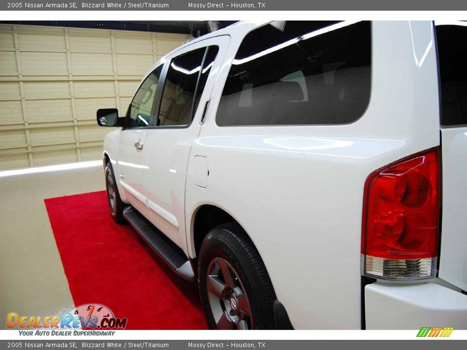 2005 Nissan Armada SE Blizzard White / Steel/Titanium Photo #8