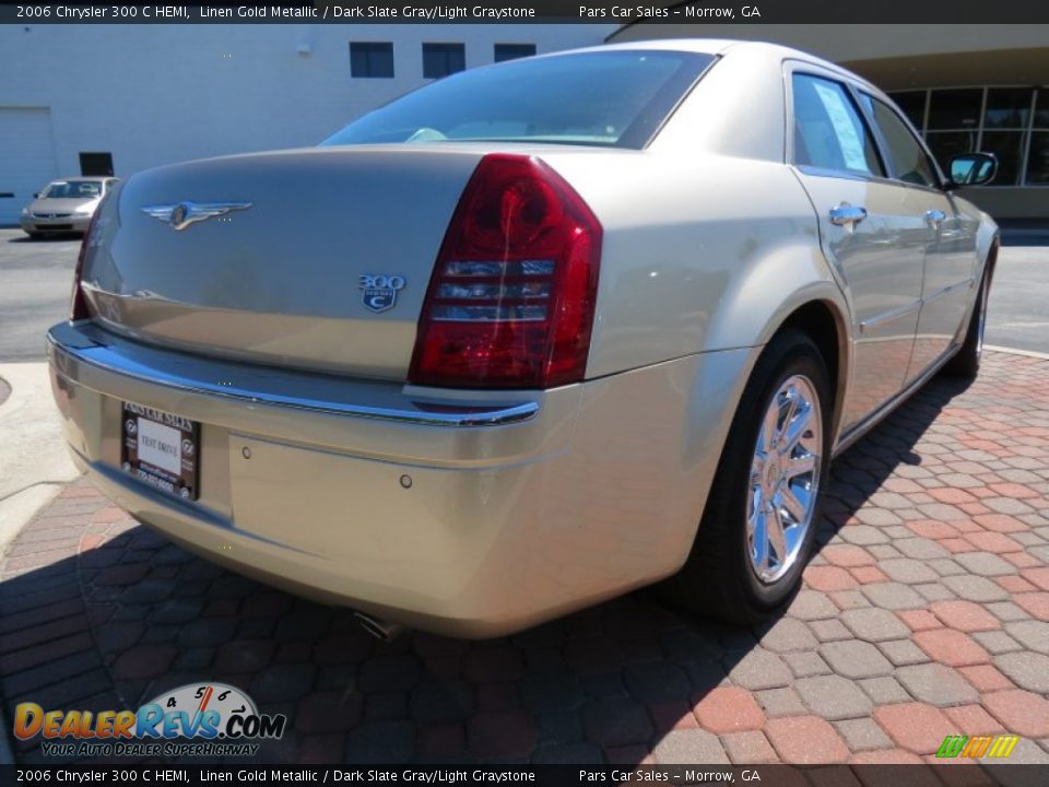 2006 Chrysler 300 C HEMI Linen Gold Metallic / Dark Slate Gray/Light Graystone Photo #3