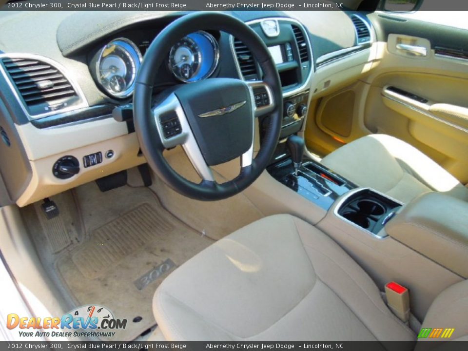 2012 Chrysler 300 Crystal Blue Pearl / Black/Light Frost Beige Photo #27