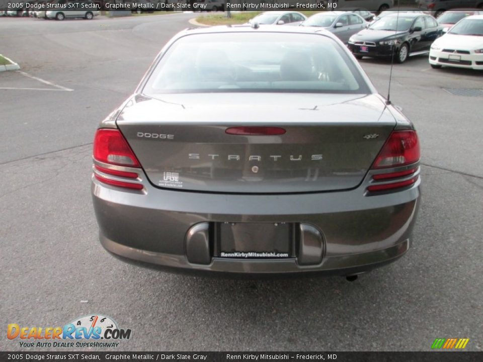 2005 Dodge Stratus SXT Sedan Graphite Metallic / Dark Slate Gray Photo #4
