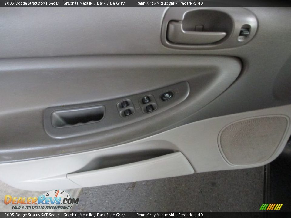 2005 Dodge Stratus SXT Sedan Graphite Metallic / Dark Slate Gray Photo #12